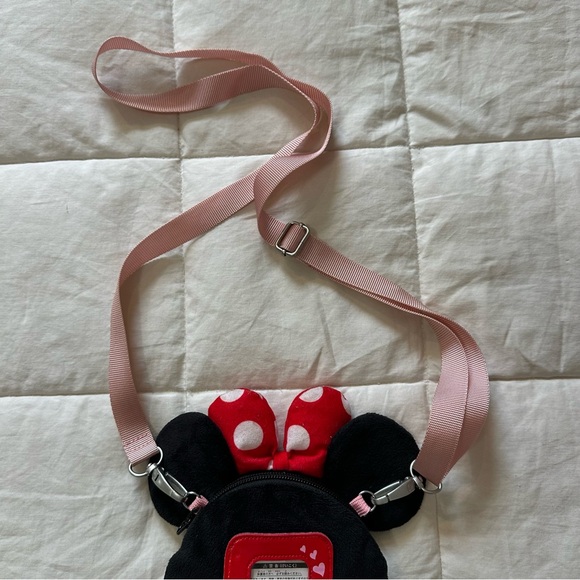 Tokyo Disney Resort Minnie Mouse Pass Case - Picture 9 of 9